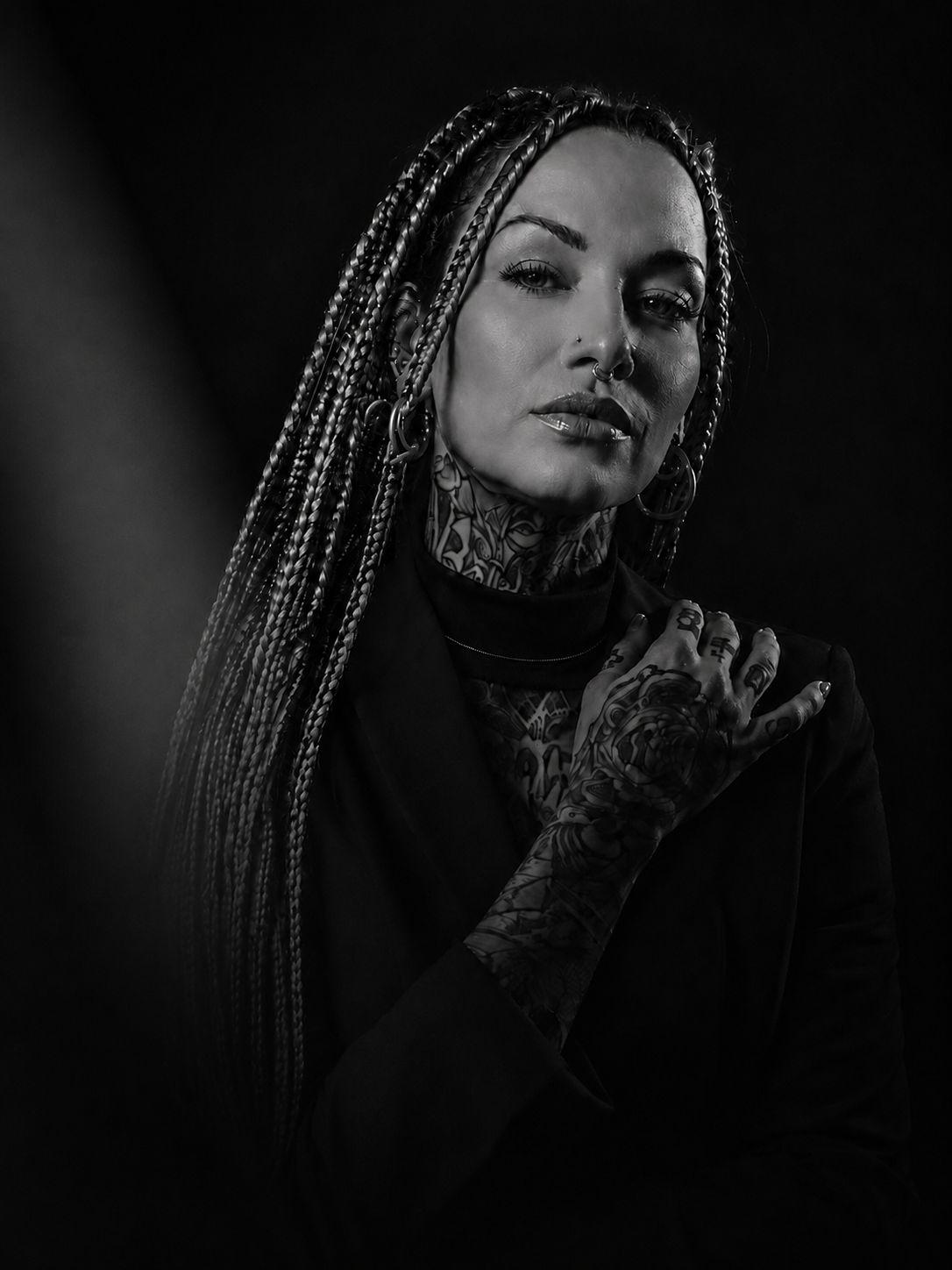 Irene — eigenares en neo-traditional artieste